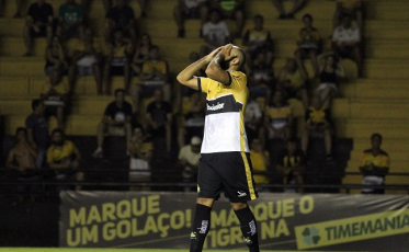 Derrota: A trave, os erros, o azar