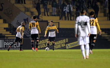 Dois jogadores do Criciúma estão com coronavírus