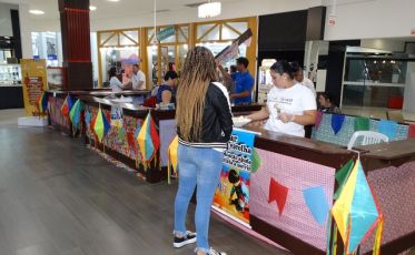 Criciúma Shopping realiza mais um Arraial Solidário