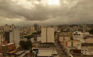 Começo de outono de calor na região