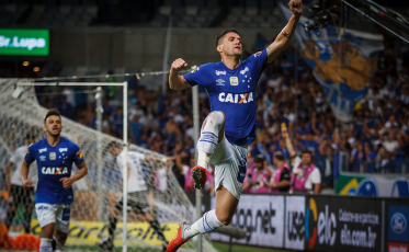 Copa do Brasil: Cruzeiro na frente do Corinthians