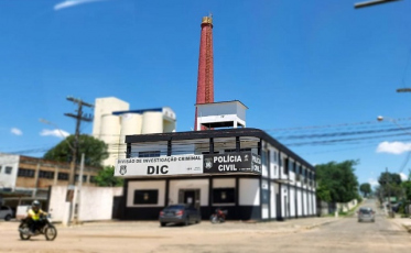 Dois homens são indiciados por roubos em comércio