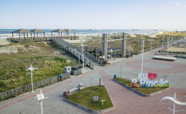 Do calçadão às lagoas: O turismo em crescimento de Balneário Rincão 