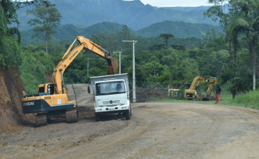 Obras no acesso à Barragem do Rio São Bento exigem atenção dos motoristas