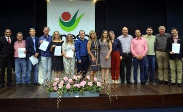 Luciane Ceretta empossa novos gestores da Unesc