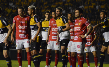 Com defesa de pênalti nos acréscimos, Tigre vence no Majestoso e volta ao G-4