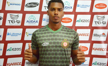 Próspera contrata meia e lateral-esquerdo