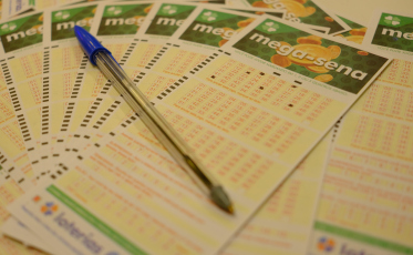 Concurso 3021 da Mega-Sena sorteia prêmio de R$ 42 milhões neste sábado (20)