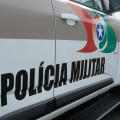 Jovem de 20 anos morre em acidente envolvendo carro e moto em Criciúma