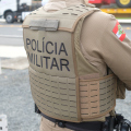 Filho reage para defender a mãe e fere companheiro dela com faca em Criciúma