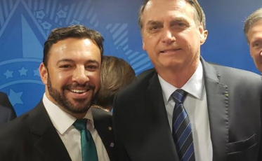 Bolsonaro assina MP na área da segurança