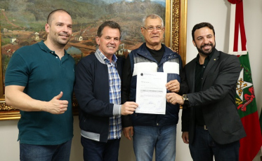 Daniel Freitas repassa R$ 350 mil para Nova Veneza