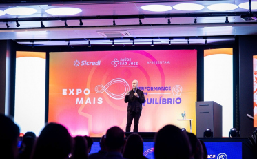 ExpoMais 2025: inteligência emocional, equilíbrio e propósito inspiram encerramento