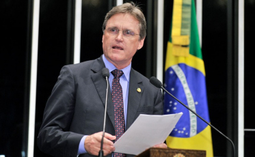 Projeto garante licenciamento de veículos escolares e de turismo durante a pandemia