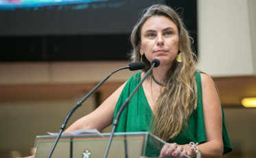 Deputada Paulinha explica porque deixou liderança do governo