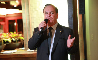 Deputado entrega 16 ambulâncias para o SAMU