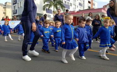 Tiquinho de Gente reforça patriotismo das crianças