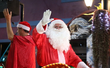 Desfile de Natal encanta público em Nova Veneza