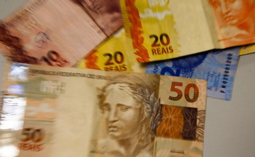 Mercado financeiro aumenta projeção da inflação para 2,12%