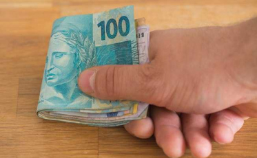 Empresas inadimplentes devem, em média, R$ 5.580