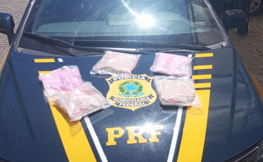 Motorista é preso com mais de 4kg de ecstasy no carro na BR-101, em Laguna