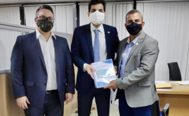 Porto de Imbituba encaminha licitação de Terminal de Granéis Líquidos