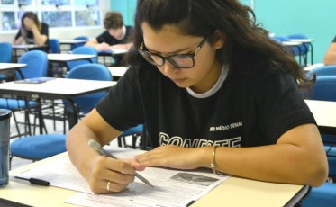 Inscrições abertas às bolsas de estudo para o ensino médio