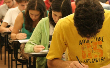 “Vai ter Enem”, diz ministro da Educação 