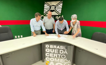 Três entidades são beneficiadas com assinatura de convênios em Criciúma