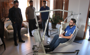 Guincho é adaptado e entregue para família de jovem em Sombrio 