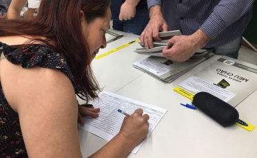 Assistência Social entrega 72 escrituras de imóveis