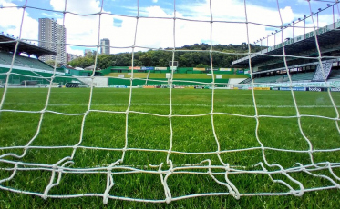 Ameaçadíssimo de Série C, Figueirense visita Juventude nesta sexta