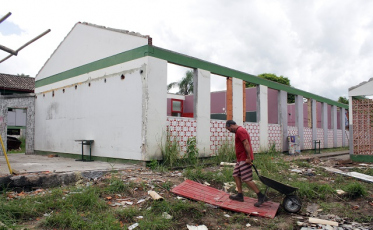 Calendário letivo fragmentado gera dúvidas