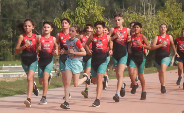 Triathlon inicia a temporada e inscrições para escolinhas estão abertas