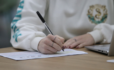 Pesquisa mostra que formação superior oferece melhores oportunidades de emprego