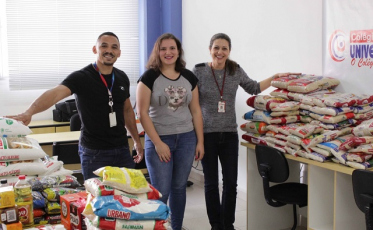 Alunos da Esucri arrecadam mais de 350kg de alimentos