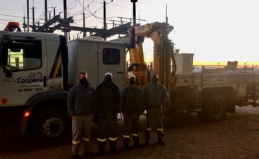 Coopera ajuda a reconstruir redes destruídas pelo ciclone em Turvo