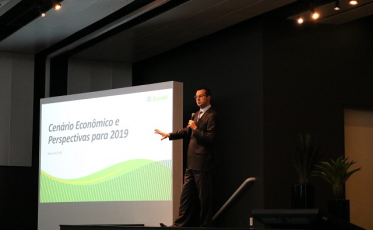 ACIC em festa: palestra e nova logomarca