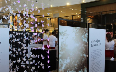 Alunos da Escola Maria Arlete apoiam casal na tentativa de adoção