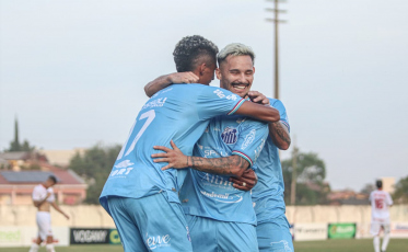 Caravaggio vence o Atlético Catarinense por 2 a 0 no estádio Mário Balsini