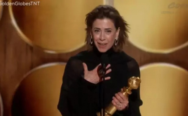 Fernanda Torres leva Globo de Ouro por atuação em Ainda Estou Aqui