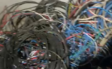 [Vídeo] Furto de fios: Mãe e filho são presos em operação policial em Forquilhinha e Içara