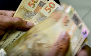 Isenção de IR para quem ganha até R$ 5 mil entra em vigor