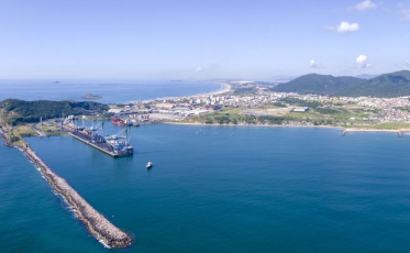 Porto de Imbituba alcança US$ 323 milhões em operações