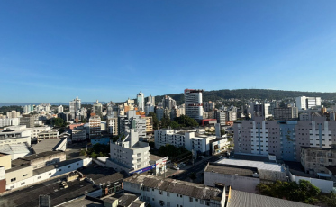 Segunda-feira será de calor e chance de chuva isolada no Sul de SC