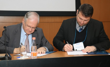 Santa Catarina e São Paulo assinam termo para incentivo à pesquisa