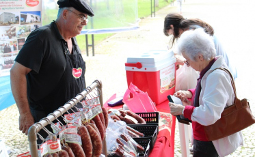 Pesquisa de gestão de público é feita na Feira da Agricultura Familiar