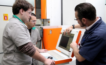 SENAI tem 2 mil vagas em cursos técnicos e de graduação