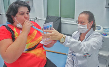 Fisioterapia auxilia na recuperação de pacientes que tiveram Covid-19