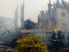 Casa é destruída por incêndio em Pescaria Brava
